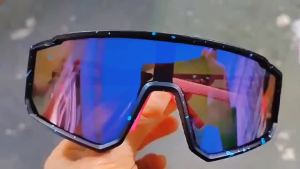 Kacamata Daki ung Olahraga Luar Ruangan Berlari Bersepeda Anti Silau Anti Debu