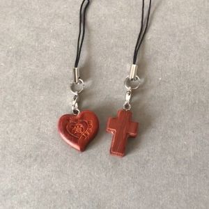Wood Ornament - the Cross / Heart 木制心型十字架小挂件  Mothers Day Gift  Christian Gift