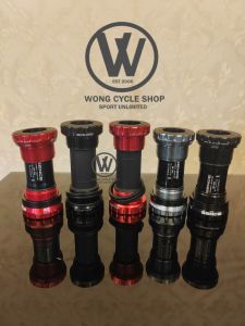Sence ceramic bearing and High speed Sealed bearing bottom bracket BSA 68/73mm