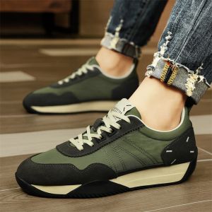 SQShop แบบใหม่พร้อมส่ง   รองเท้าผ้าใบแฟชั่นผู้ชาย  ทรงสปอร์ตสุดเท่ห์ วัสดุคุณภาพดีสวมใส่สบายราคาถูก รีบมาจับจองกันนะ