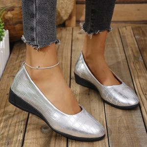 Free Shipping WomenS Flat-Soled Loafers For Spring And Autumn Casual Pointed-Toe Shallow Shoes With Soft Soles Available In Large Sizes New Style