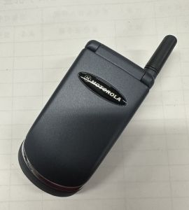 Motorola V998 Unlocked Good Quality flip mobile phone