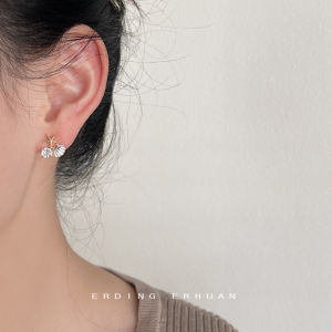 [165] Micropaved zircon asymmetrical starfish 925 silver needle 14k gold plated Stud earring