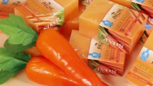 AILKE Natural Carrot Anti-Oxidation Serum Soap Whitening Soap Bar for All Skin Tone Cleaning Stains With Vitamin C 200g2026