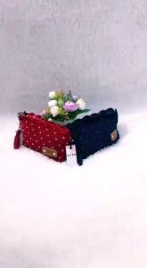 DOMPET RAJUT POLKA DUA RUANG (21x12)