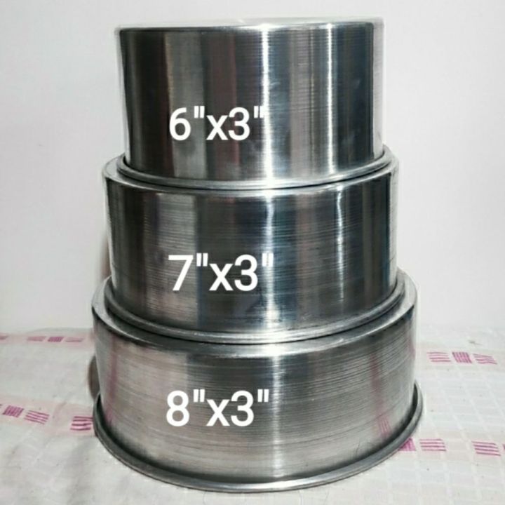 Set of Aluminum Round Cake Pans Sizes 678 inches Diameter x