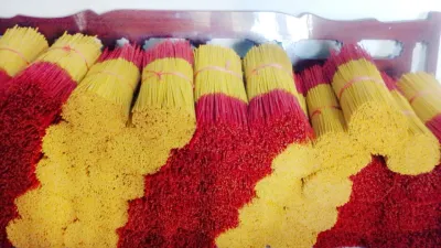1kg nhang QUẾ huế SẠCH + TẶNG 5 NỤ TRẦM Vĩnh Thuận Phát ( THƠM DỊU NHẸ ÍT KHÓI 700 cây cao 34 cm )