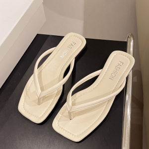 [Free Shipping] WomenS Flat Flip-Flops New Summer Style Niche Retro Versatile Outdoor Beach Sandals