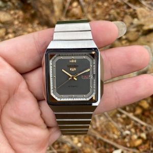 Đồng hồ nam Seiko mặt vuông máy nhật cao cấp dây thép chống nước mặt xám