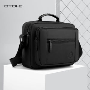 OTOHE กระเป๋าผู้ชายสะพายข้างกระเป๋าสะพายชายกระเป๋าสายสะพายขนาดใหญ่กระเป๋ากระเป๋าสะพายข้างแฟชั่นกระเป๋าย่ามส่งเอกสารสำหรับทำงานธุรกิจกระเป๋าเดินทางกีฬา