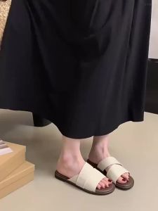 [Free Shipping] Super stylish flat sandals for women summer outdoor wear 2026 new model suitable for pairing with skirts beach vacation slip-on sandals