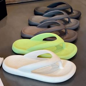 Simple And Stylish Summer Flip-Flops For Female Students Suitable For Bathroom Use Versatile For Men And Women Can Be Worn Outside