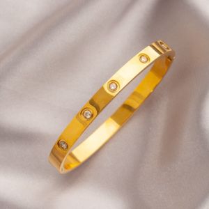 กำไลข้อมือสแตนเลสสตีลแฟชั่นสำหรับเป็นของขวัญไทเทเนียมสีทองของ