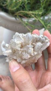 Đá tinh thể Thạch Anh vàng pha lê trang trí