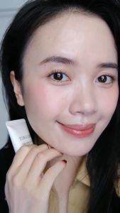 Kem chống nắng nâng tông cao cấp Decorte UV Comfort Tone Up CC SPF50+/PA++++