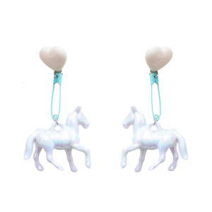 Unique Horse Earrings with Heart and Paperclip Pattern Cuteness Horse Earrings Resin Texture Suitable for Everyday Wear