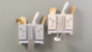 Chopstick cage household kitchen wall mounted chopstick tube drain storage rack chopstick basket cutlery storage box knife spoon plastic rack