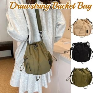 Nylon Crossbody Bag Drawstring Bucket Bag Korean Water Bottle Bag with Adjustable Strap Phone Bag