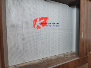 {MẪU MỚI CẢI TIẾN} Tấm tôn đục lỗ treo phụ kiện - 1mx40 1.2mx60