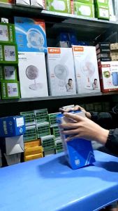 (Kho Giá Rẻ) Đèn tích điện LED xách tay chiếu 360 độ Siêu sáng.BH 12 tháng