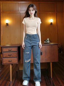 ชุดเซ็ตสตรีทวินเทจ เสื้อแฟชั่นดีไซน์ทันสมัย กางเกงยีนส์ชิคๆ ใส่แล้วดูดีเข้ากับทุกสไตล์
