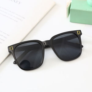 【Bosuer💛COD】[Ready stock]Kacamata Anak UV protection Hitam Motif D Huruf Bingkai Persegi Sunglasses Gaya Terbaru