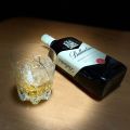 Ballantines finest blended scotch Scotland, có hộp. 