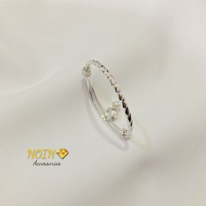 Gelang Bayi / Anak Lilit Lonceng Bunyi Flexible Lapis Emas Warna 18 Karat Aksesoris