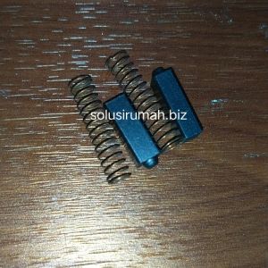 perpasang 2 biji ARANG CARBON BRUSH DINAMO MESIN MIXER UNIVERSAL MULTI BROSTEL BOSTEL