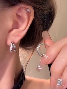 Anting-anting Gelung Serba Guna Baharu Cuff Telinga Perak Gaya Korea Minimalis Anting-anting Polos Fesyen Ringkas untuk Wanita Anting-anting Gelung Dwi Lapis Elegan dengan Rekaan Niche
