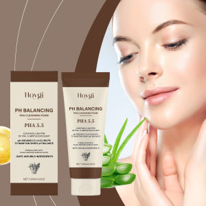Hydrating Cleansing Foam Gentle Face Wash with Aloe & Mint for Sensitive Skin Refreshing Non-Drying Formula