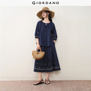 Giordano Women 【Online Exclusive】Ramie embroidered tie V-neck three-quarter sleeve woven shirt Free Shipping 18346310