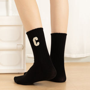 💥Darane💥ถุงเท้าผู้หญิงอินเทรนด์ ถุงเท้ากลางน่อง ถุงเท้าผู้หญิงน่ารัก ถุงเท้ากีฬา ถุงเท้าผ้าฝ้าย ถุงเท้าสีทึบ ถุงเท้าดูดซับเหงื่อ ปักบิ๊กซี ถุงเท้านุ่ม