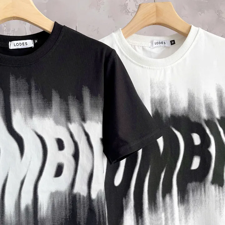 %C3%81o%20Thun%20C%E1%BB%95%20Tr%C3%B2n%20ZOMBIE%20Tay%20Ng%E1%BA%AFn%20V%E1%BA%A3i%20Cotton%20Co%20Gi%C3%A3n%204%20Chi%E1%BB%81u%20Form%20Regular%20Fit%20-%20TUTEE%20-%20Image%205