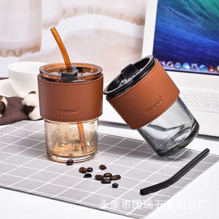 Cốc thuỷ tinh vỏ da có nắp và ống hút, ly uống nước đẹp dung tích 450ml ...