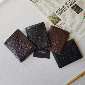 Ví nam bóp nam da bò vân cá sấu Chakovet V.99A Kiểu ví dáng đứng nhiều ngăn đựng tiền và thẻ đựng được GPLX loại cũ (nâu đen)