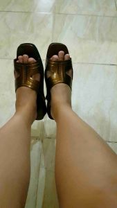 Sandal Lily 1360