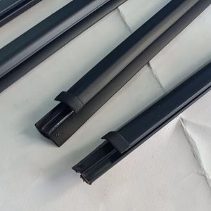 คิ้วรีดน้ำ ยางรีดน้ำเส้นนอก คิ้วรีดน้ำขอบกระจก อีซูซุ IsuZu Dmax ปี 2012-2019 ยางรีดน้ำนอกอีซูซุ ของใหม่/ตรงรุ่น* ยางรีดน้ำหน้ารถกระบะ ยางรีดน้ำหน้ารถ ยางรีดน้ำหน้ารถกระบะ ราคา - Lazada