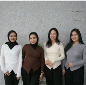 Knitwear Wrap Kaos Rajut Wanita Lengan Panjang Atasan Rajut Crop