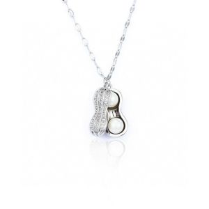 Kalung Titanium Wanita Terbaru Liontin Kacang