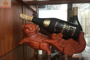 Tượng Heo Kéo Xe Gỗ Hương 28cm – Giá Đỡ Chai Trang Trí Bàn Tiếp Khách Tượng Linh Vật Quà Tân Gia