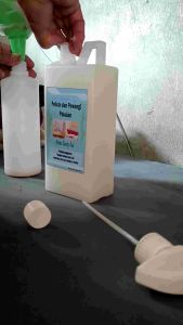 Pelicin Pakaian Aroma Dony Red Untuk Setrika
