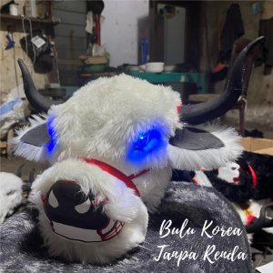 Mainan Bantengan Mberot Bulu Korea Putih Mata Menyala Bahan Spons