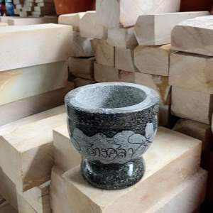 ครกหินมีลาย ขนาด 5นิ้ว พร้อมสาก ตําน้ําพริก น้ําจิ้มได้ ทําจากหินแท้