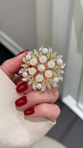 Trâm cài áo vòng hoa ngọc trai lá pha lê đính đá tròn hoa trang sức cổ điển đá Marquise.