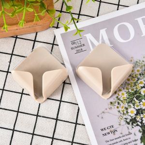 Bộ 2 Móc Treo Phích Cắm Điện Tiện Dụng Cho Nhà Móc Treo Ổ Cắm Điện Dính Tường Không Cần Đục Lỗ-HAUSE