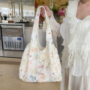 CHARMST หวาน กระเป๋าดอกไม้โดปามีน ความจุขนาดใหญ่ น้ำหนักเบา กระเป๋าใต้แขนนางฟ้า แฟชั่น กระเป๋าถือ กระเป๋าสะพายไหล่ลูกไม้ ฤดูใบไม้ผลิฤดูร้อน