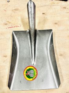 Xẻng xúc đất làm vườnxẻng thép vuông