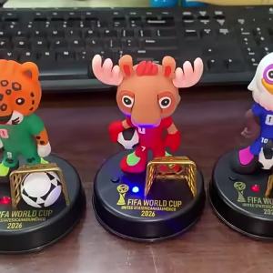 [ Products in stock free shipping ]2026 World-themed mascot figurines football trophies fan decorations and ornaments