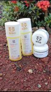 PAKET PABRIK CEPAT PUTIH ISI 4 / 2 LOTION MLM KUNING + 2 BIBIT PEMUTIH 100% ORI